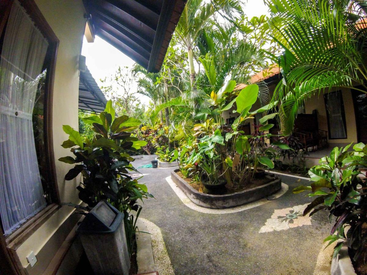 Putu Guest House Canggu Zewnętrze zdjęcie